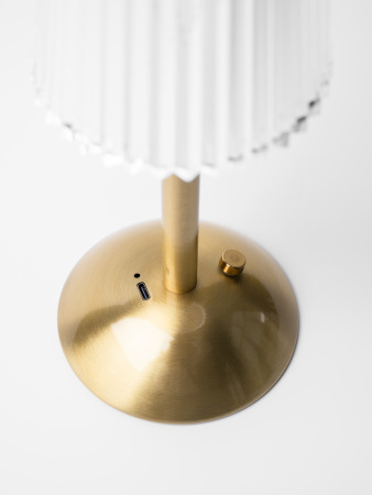 Лампа настольная беспроводная d=11 см. h=29,5 см. 3 цвета (телпый/натуральный/белый), 1 режим яркости, нерж./акрил, золотая LED CRYSTAL MGline /1/20/