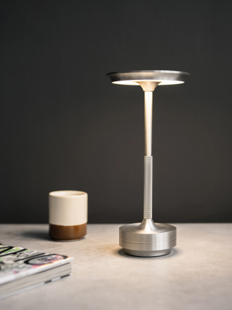 Лампа настольная d=13 см. h=27,5 см. 3 цвета, сенсорная регулировка яркости, алюм., серебристая LED HIGH-TECH MGline /1/20/ ВДОХНОВЕНИЕ