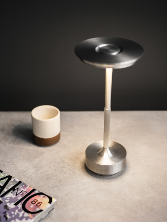 Лампа настольная d=13 см. h=27,5 см. 3 цвета, сенсорная регулировка яркости, алюм., серебристая LED HIGH-TECH MGline /1/20/ ВДОХНОВЕНИЕ