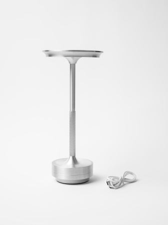 Лампа настольная d=13 см. h=27,5 см. 3 цвета, сенсорная регулировка яркости, алюм., серебристая LED HIGH-TECH MGline /1/20/ ВДОХНОВЕНИЕ